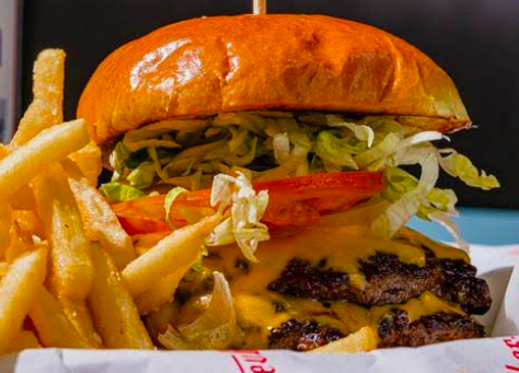 Steuben's signature dishes Turkey Rachel
Buffalo Wings
Steuben's Cheeseburger